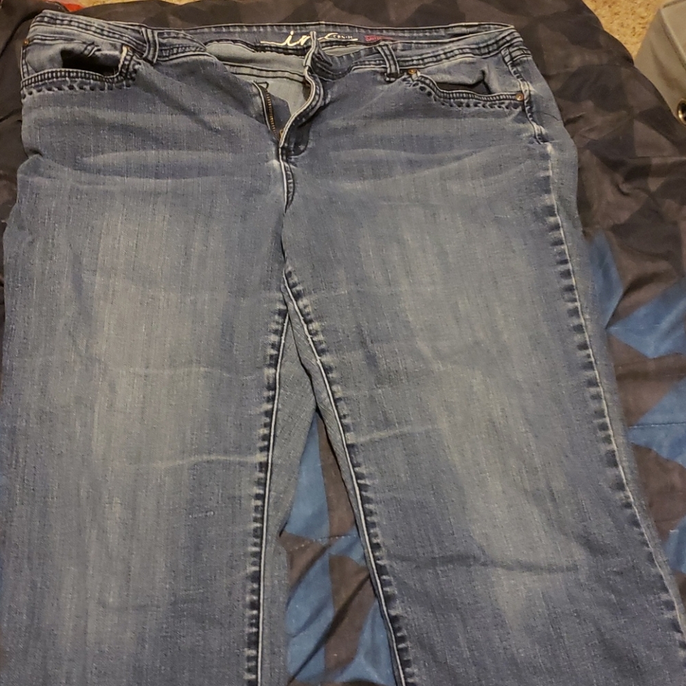 Womens blue jeans